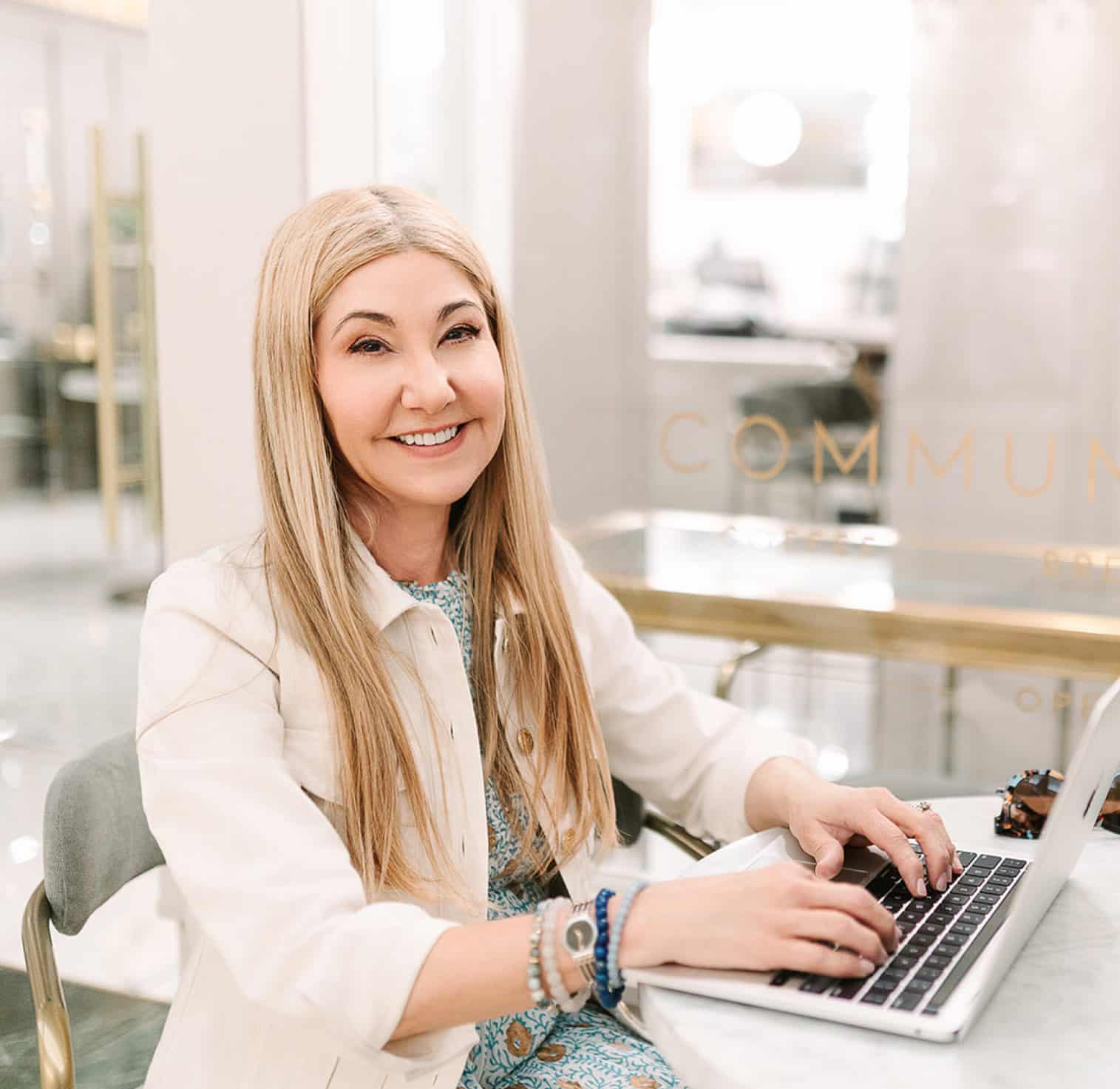 Roberta-Moore-on-Computer